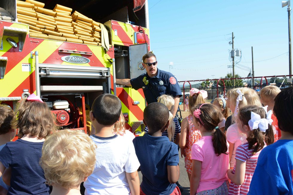 Fire department smoke house visits Cahaba Heights Elementary ...