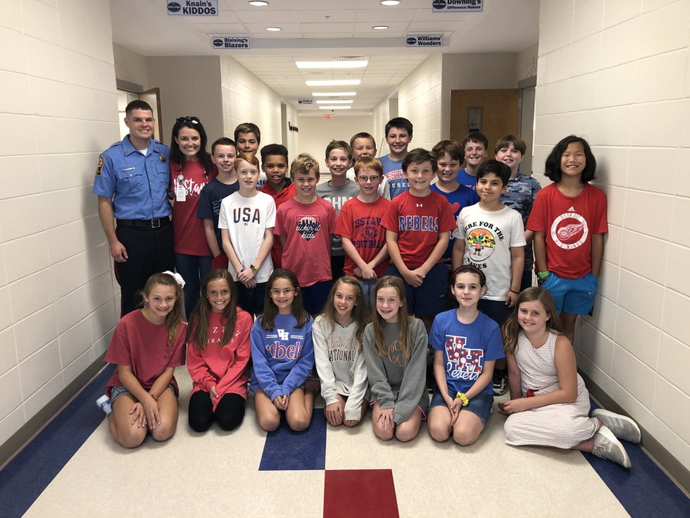 Firefighter speaks to fifth-grade class about 9/11 - VestaviaVoice.com