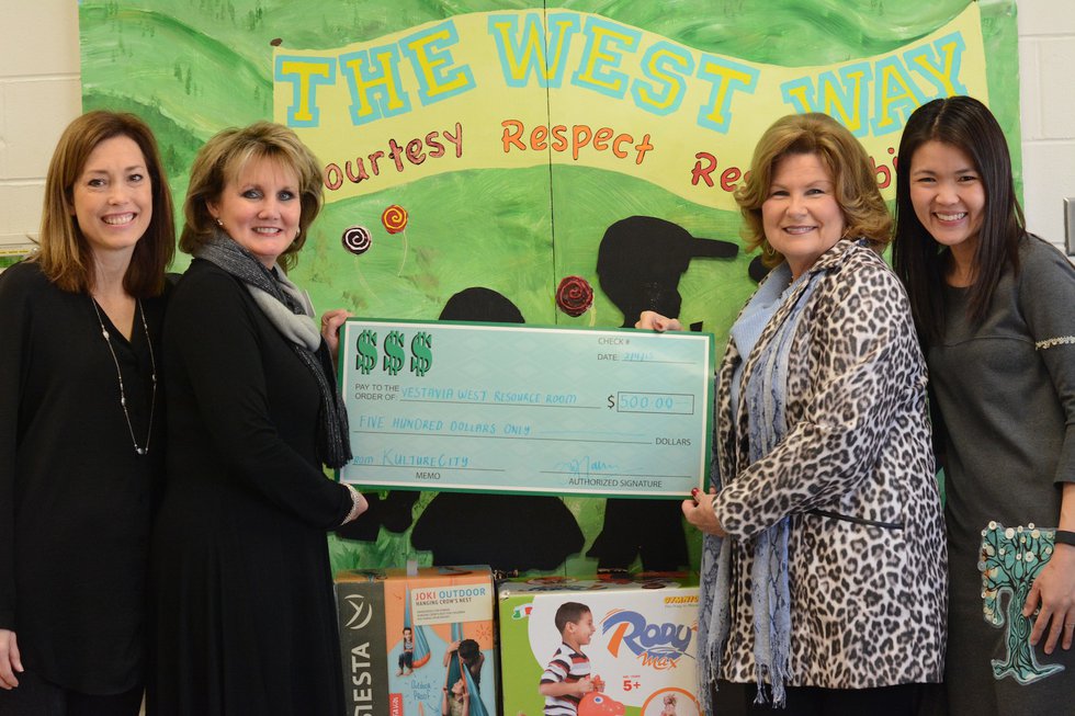 KultureCity makes special donation to VHEW