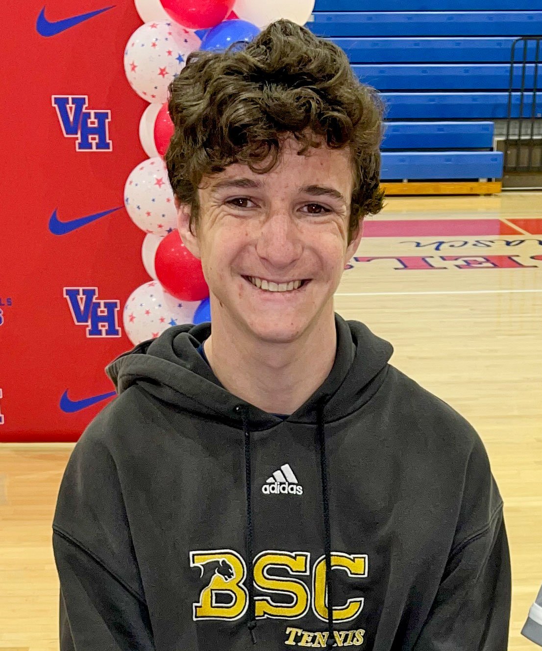 National Signing Day 2022: Going to the next level - VestaviaVoice.com