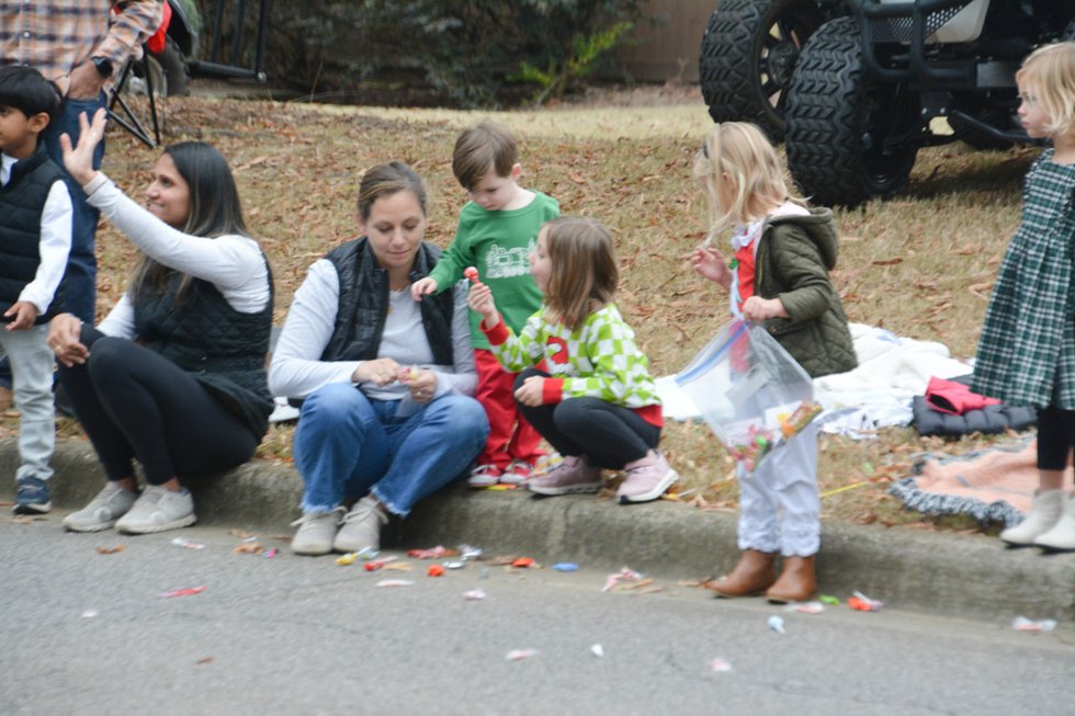 241208_VestaviaParade38.jpeg