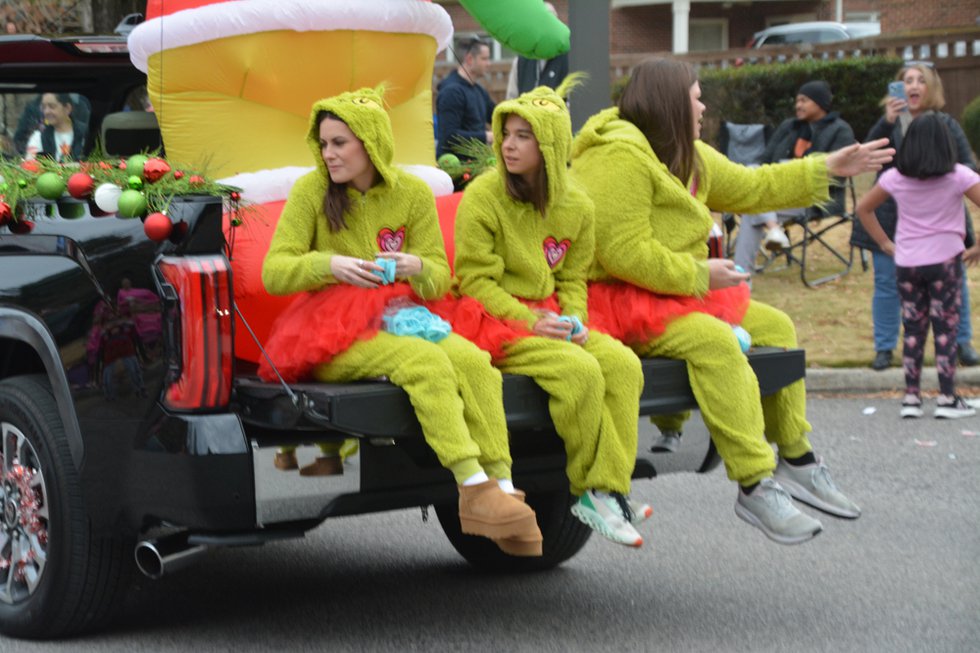 241208_VestaviaParade41.jpeg