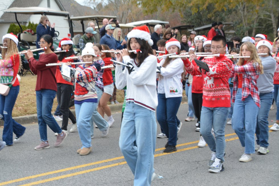 241208_VestaviaParade46.jpeg