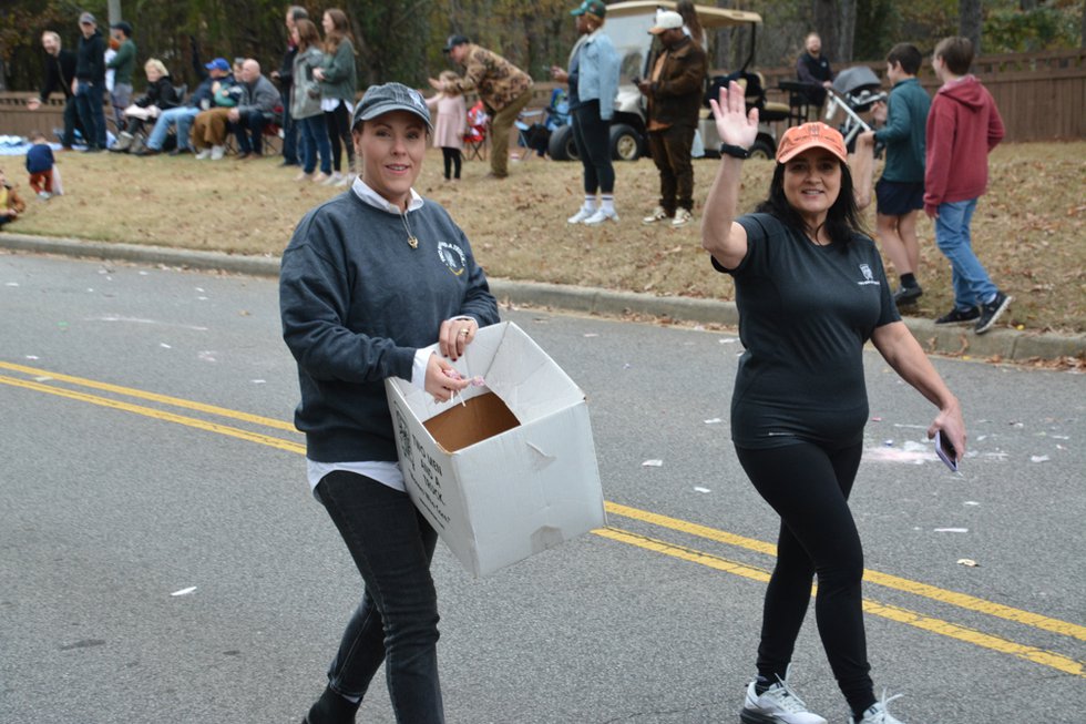 241208_VestaviaParade65.jpeg