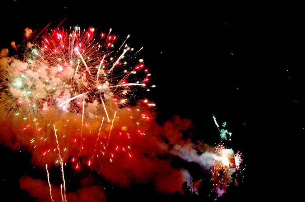 STAR-COMM-fourth-of-july-fireworks-2.jpg