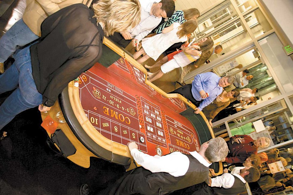 Casino Royale Craps Table